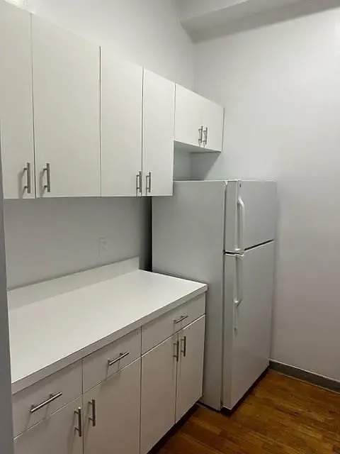44 Sherman Ave #2J