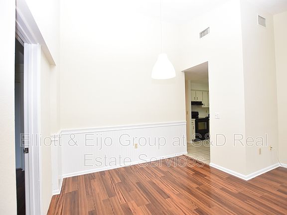 4th image of 294 Granite Dr