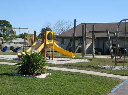 738 SW Claudia Ave — Photo 5