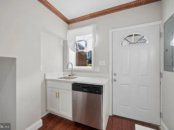 1604 N Regester St, Baltimore, MD 21213