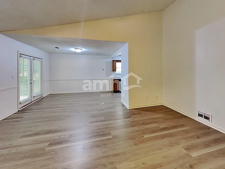 2442 Country Lake Ln — Photo 6