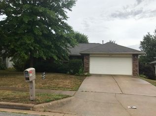 3367 S Meadowlark Ave, Springfield, MO 65807