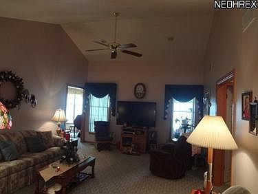 5th image of 113 Claybrook Dr