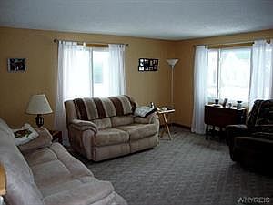 3rd image of 88 Sandra Dr