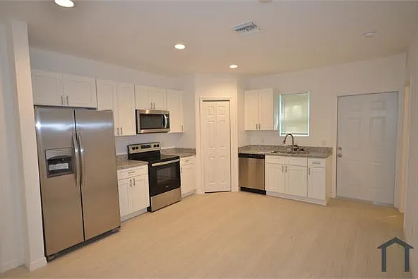 3306 Bassie Ct — Photo 24