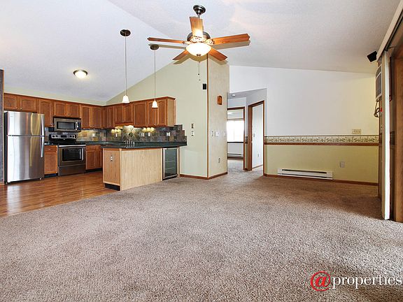 Kitchen / Living Room