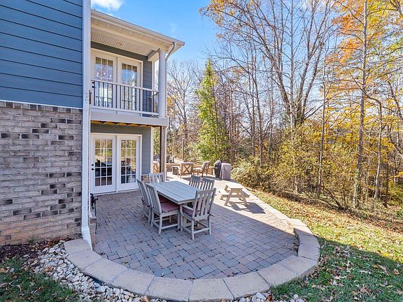 5th image of 1490 Wickham Pond Dr