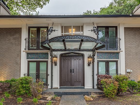 4th image of 10201 Regal Oaks Dr #204