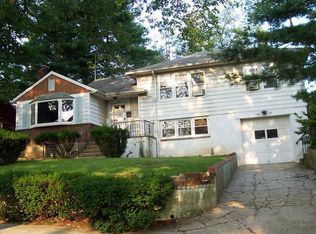 200 Rosedale Rd, Yonkers, NY 10710