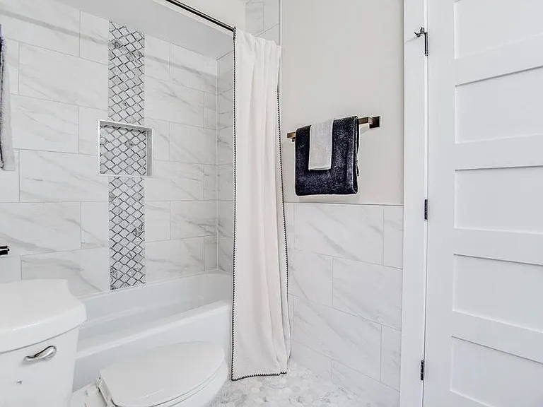 1144 Owen Pl NE #3 — Photo 4