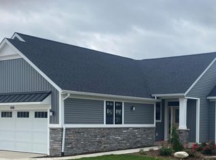 2442 Ravines Trail Dr, Byron Center, MI 49315