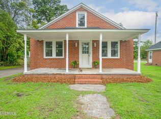 305 N Ashe St, Elizabeth City, NC 27909