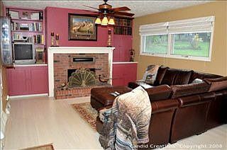 5th image of 7640 Windsor Dr