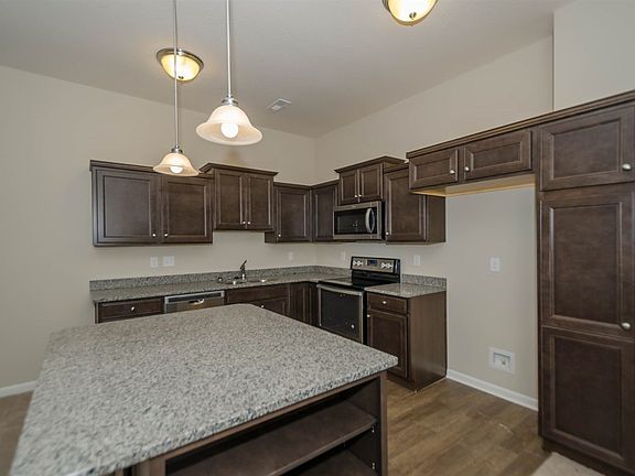 4th image of 7527 Flintshire Dr #4-302