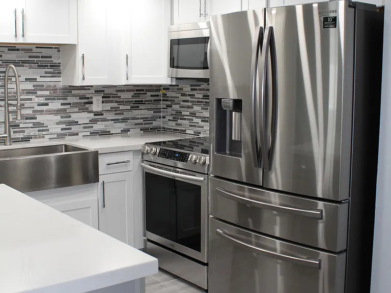 7860 E Camelback Rd #412 — Photo 3