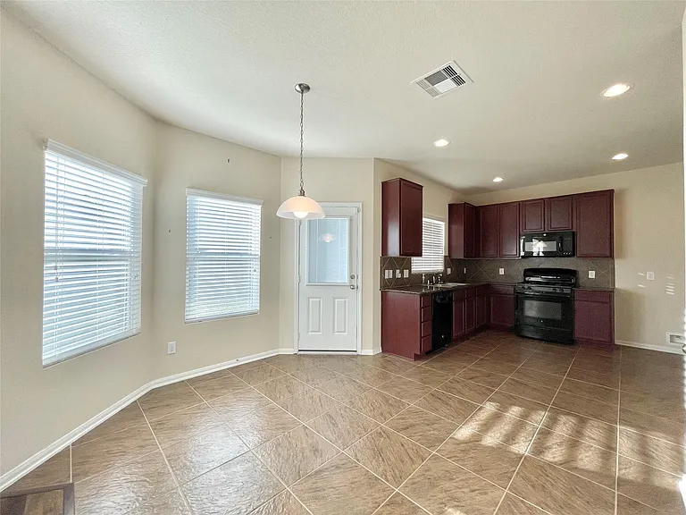 14903 Vinegrove Falls Ct — Photo 7