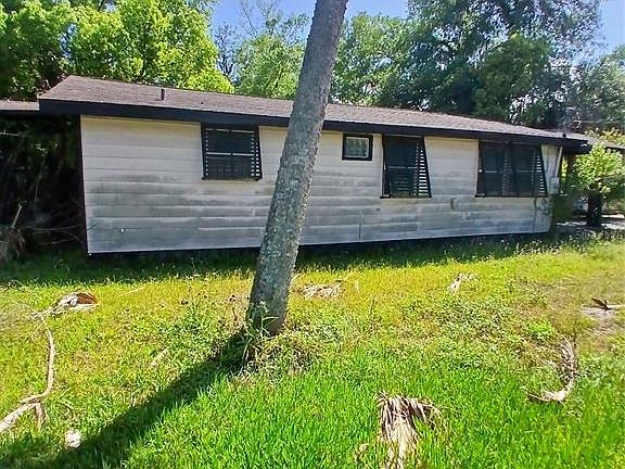 3rd image of 801 Bay Ave