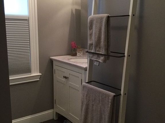 5th image of 23 Dyer Ave #1