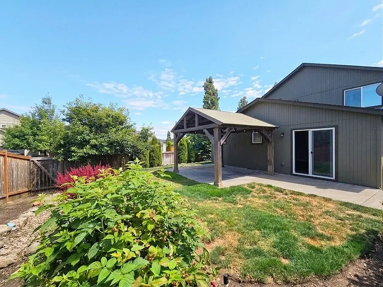 4946 Holly St — Photo 2