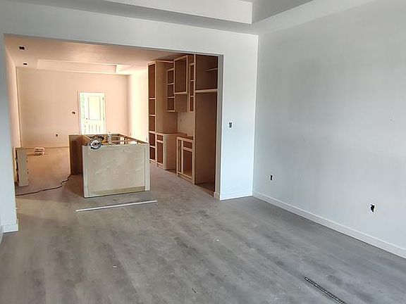 2nd image of 1024 Oro Blanco Ave