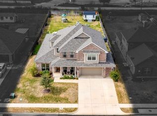 1066 Oak Knoll Dr, Burleson, TX 76028