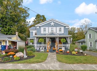 49 Jackson St, Lyons, NY 14489