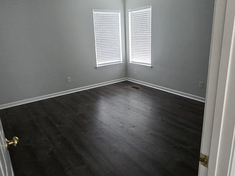 342 Lee And Gordon Mill Rd #FRONT — Photo 9