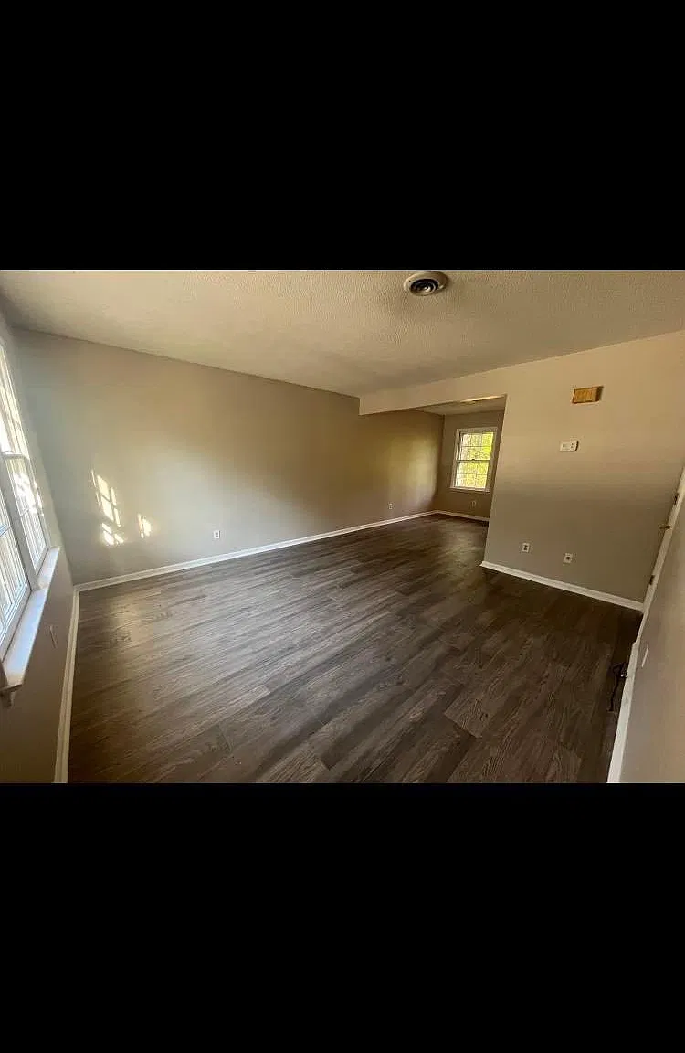 2 bed, 1.5 bath, 850 sqft, $1,025 — Photo 4