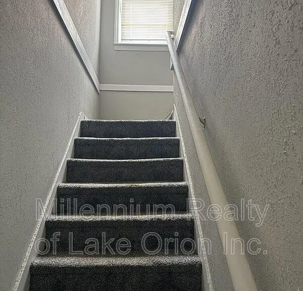 695 1st Ave — Photo 10
