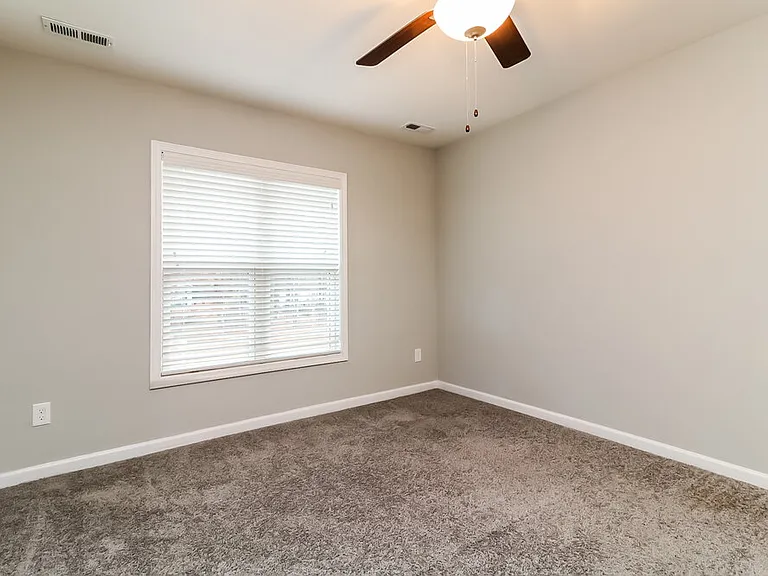 155 Oakdale Ave — Photo 10