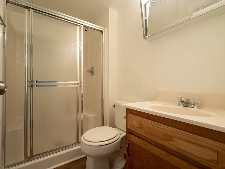 8 Upman Ct — Photo 11