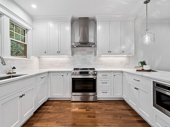 5th image of 143 Coolidge St #1