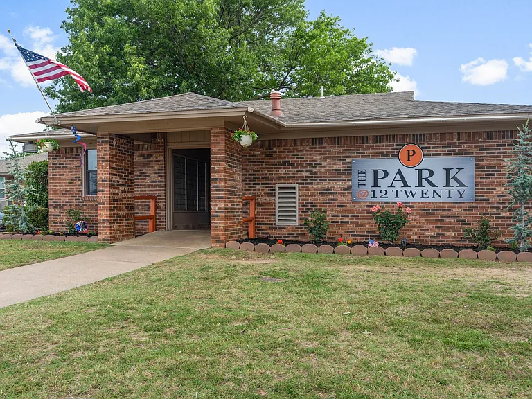 The Park @12Twenty - Save $200 OFF Move-In Costs! Apply Today! — Photo 16