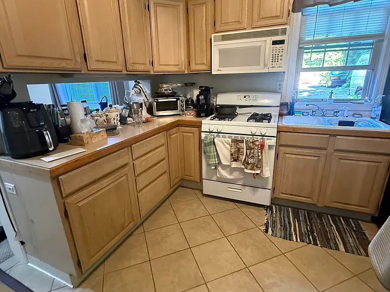 Watch Hill Rd — Photo 1