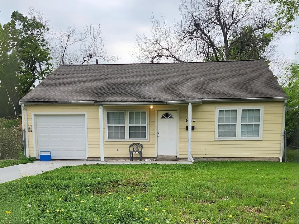 4415 Groton Dr