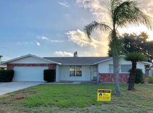 10211 Oak Hill Dr, Port Richey, FL 34668