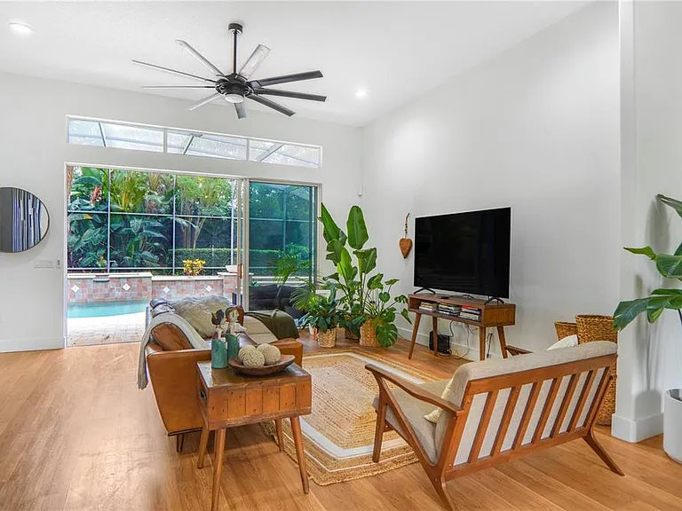 2884 Majestic Isle Dr — Photo 7