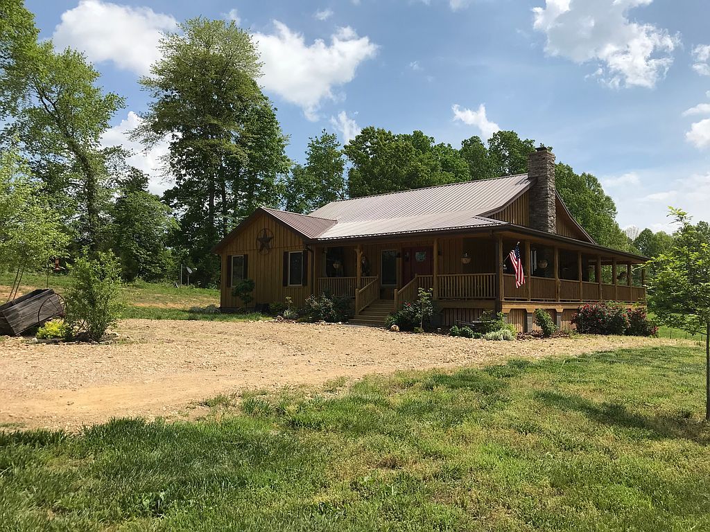 65 Trenton Ct - Property Image