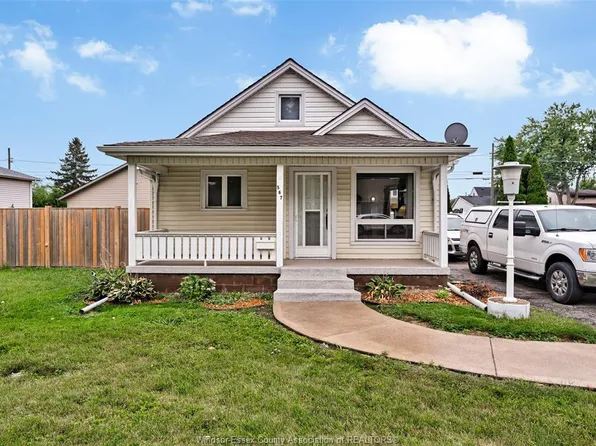 567 Edinborough St, Windsor, ON N8X 3C5