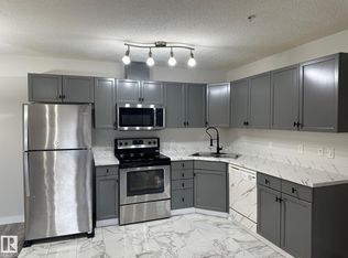 2098 Blackmud Creek Dr SW #115, Edmonton, AB T6W1T7