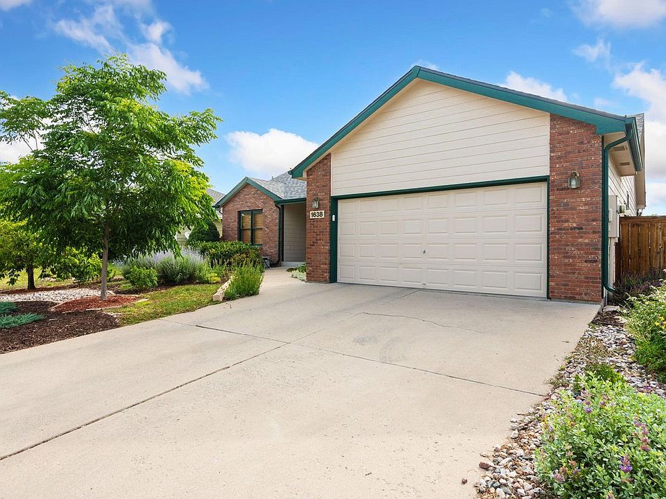1st image of 1638 Holly Way