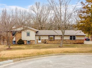 1401 W Trobridge Rd, Columbia, MO 65202