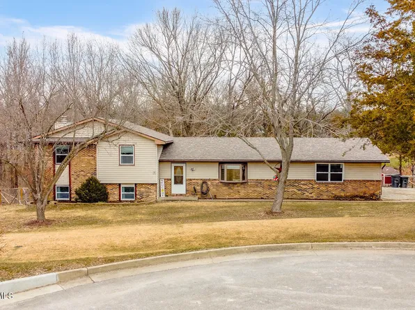 1401 W Trobridge Rd, Columbia, MO 65202
