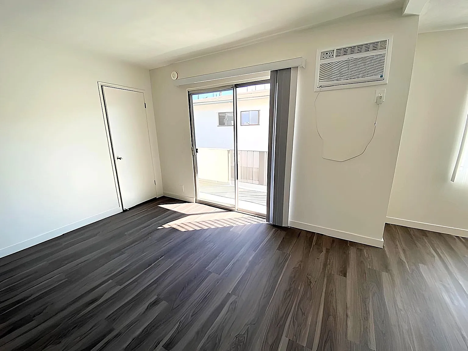 2 bed, $2,195 — Photo 2