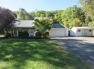 390 W Mountain Rd, Sparta, NJ 07871