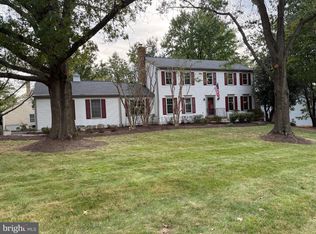 2700 Reign St, Herndon, VA 20171