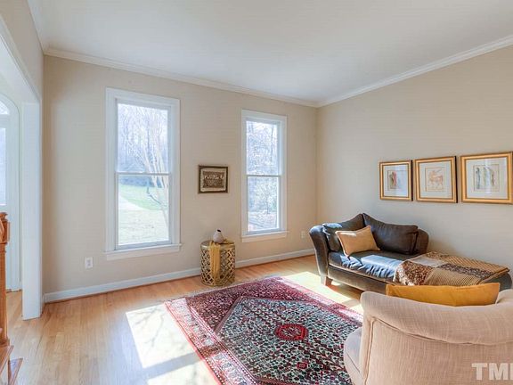 5th image of 102 Lewisham Dr