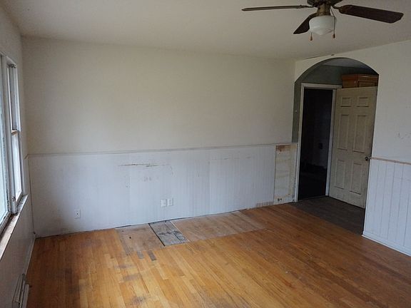 5th image of 1335 Amber Dr