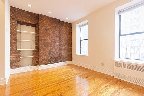 Rented by JM Preston Properties LLC | media 1