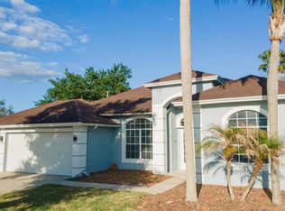1637 Ledgestone Dr, Brandon, FL 33511